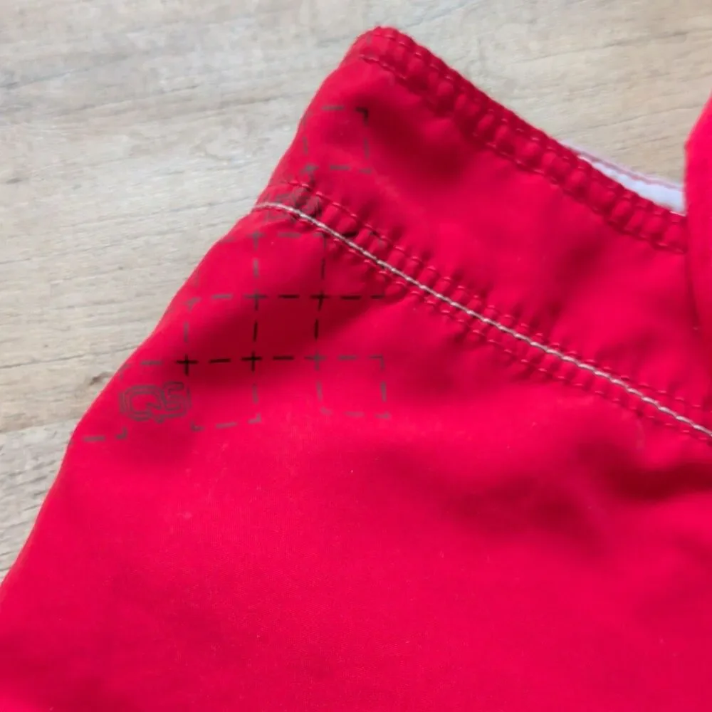 VTG ​Quiksilver Boardshorts Mens Size 34 Red Black White Surf Swim Trunks Y2K